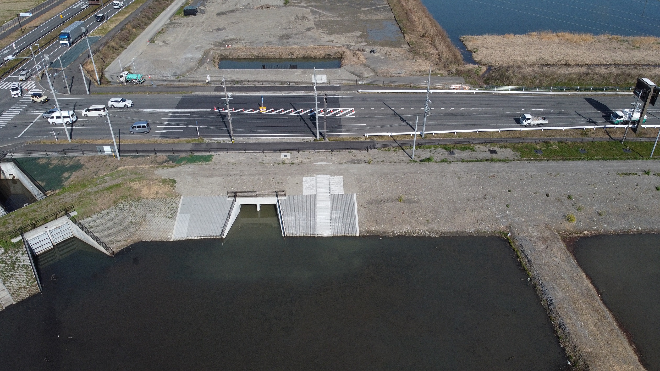 令和3・4年度　麻機遊水地（連通管工・連通管護岸工）