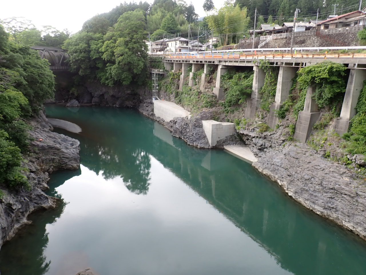 令和4年度　富士川身延線橋梁耐震対策工事（橋場桟道橋耐震補強工）